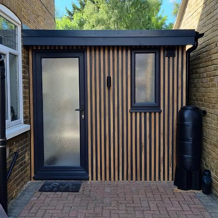 Self-Contained Annex, With Parking. Διαμέρισμα Sittingbourne Εξωτερικό φωτογραφία