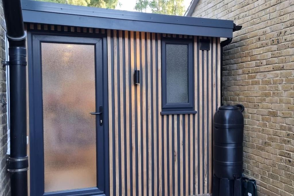Self-Contained Annex, With Parking. Διαμέρισμα Sittingbourne Εξωτερικό φωτογραφία